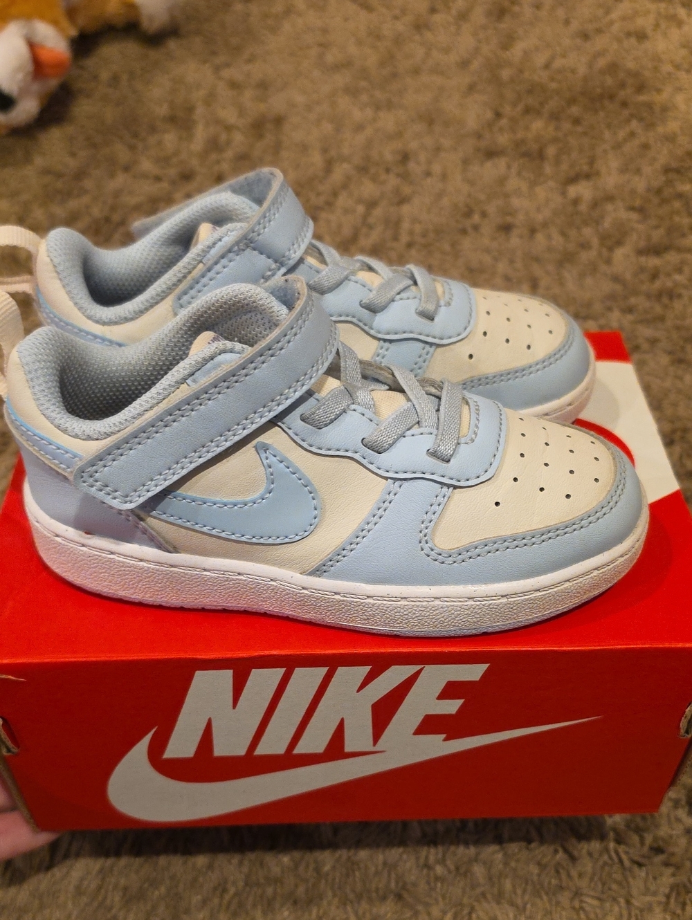 Nike Kids Low-Top Sneakers in Light Blue and White with Hook-and-Loop Strap